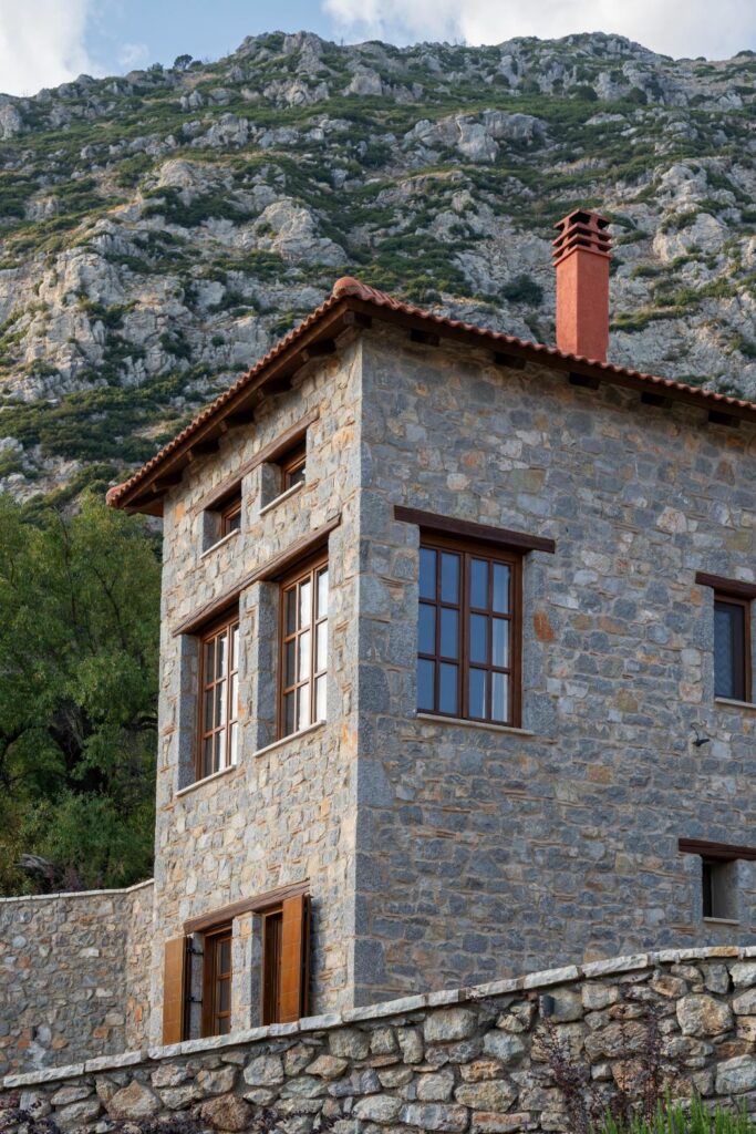 Meliades Arachova Rooms