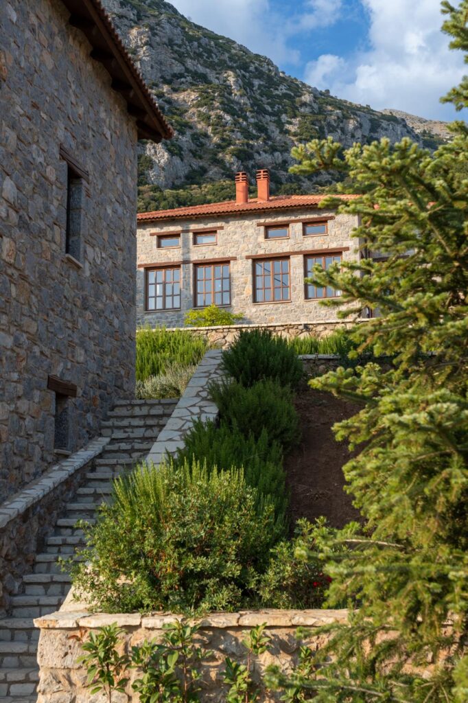 Meliades Arachova Rooms