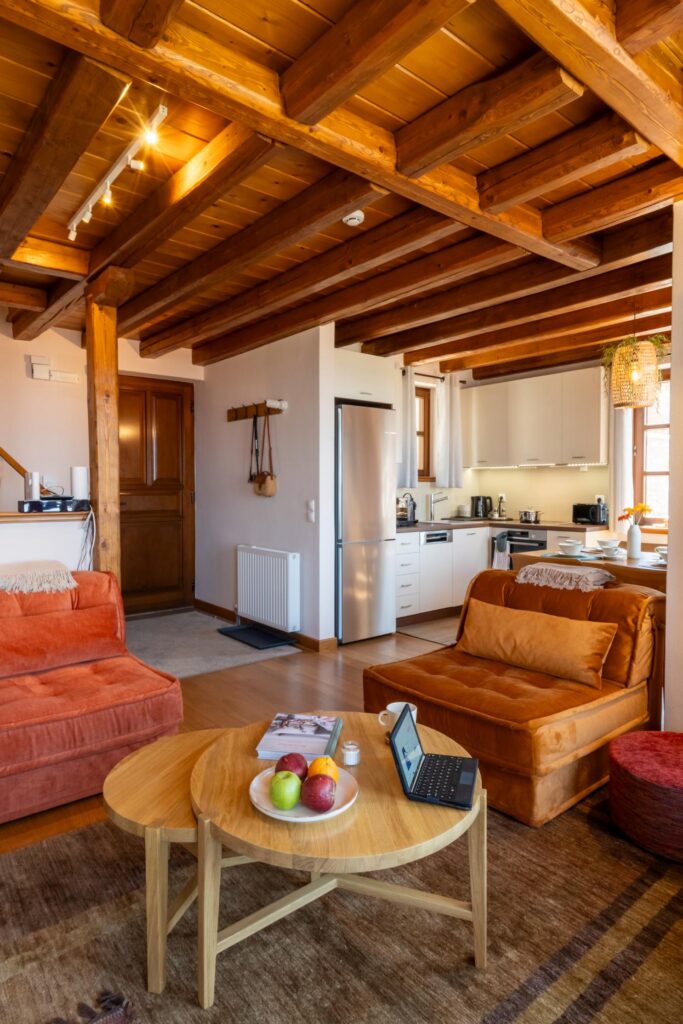 Meliades Arachova Rooms