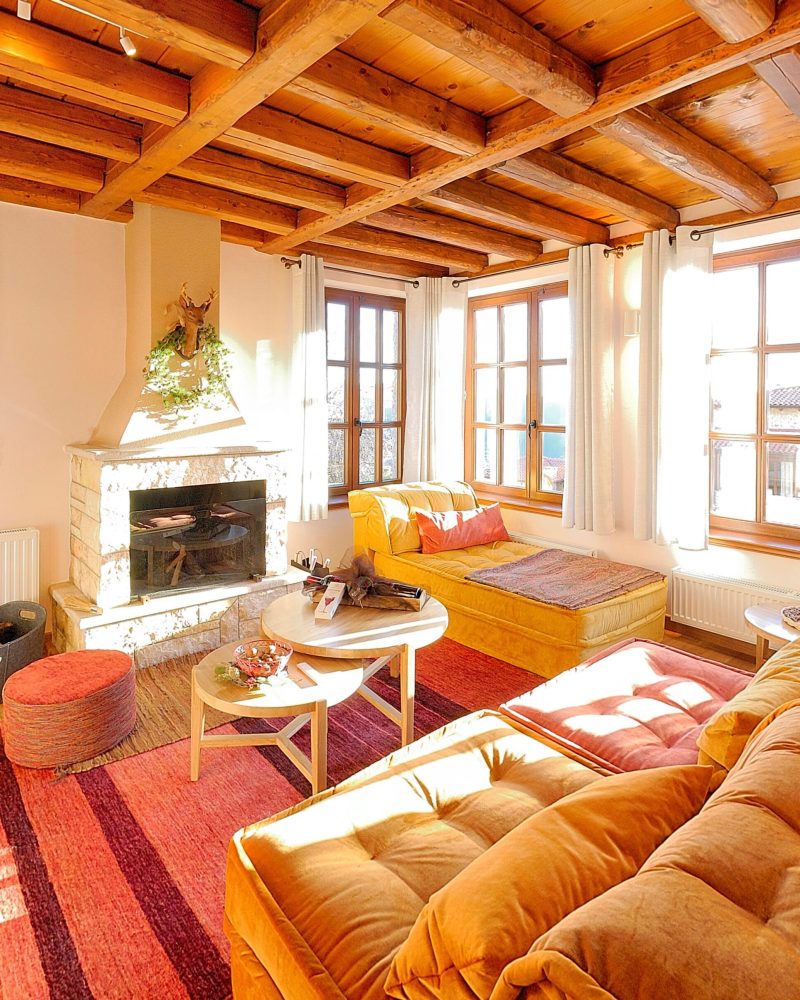 Meliades Arachova Rooms